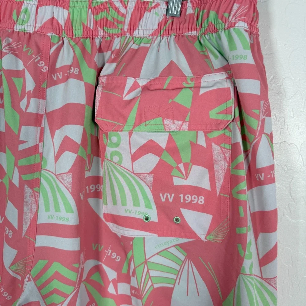 Vineyard Vines Swim Trunks Mens 3XB Big Pink‎ Lined Swimming Hawaiian Floral